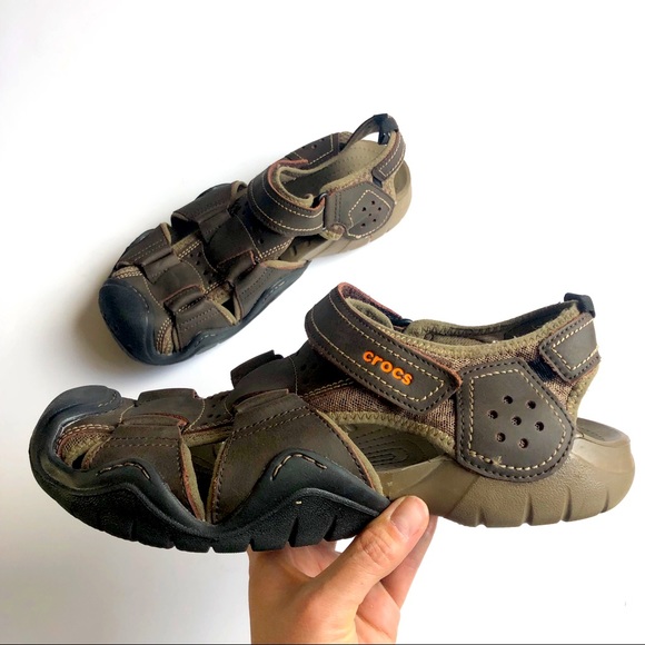 Crocs Swiftwater Leather Fisherman 